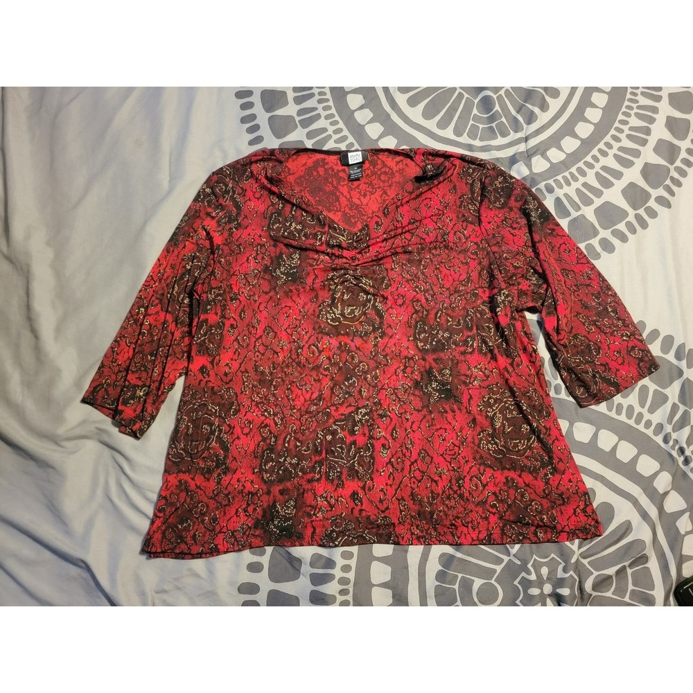 2x Red Shirt